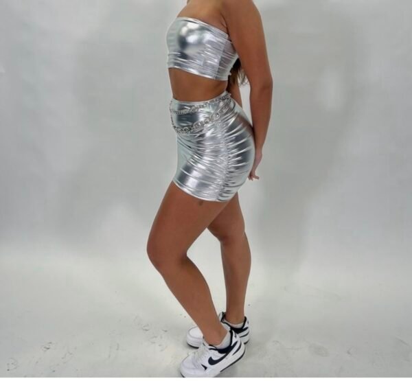 Conjunto metálico